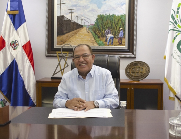 Cedeño afirma BN avanza plan de titulación de viviendas y terrenos para beneficiar a 3,235 familias en el Gran Santo Domingo